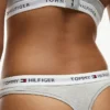 3-pak stringów z logo Tommy
