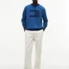 Bluza raglanowa z logo flagi, barwiona na kolor indygo Bluza raglanowa z logo flagi, barwiona na kolor indygo