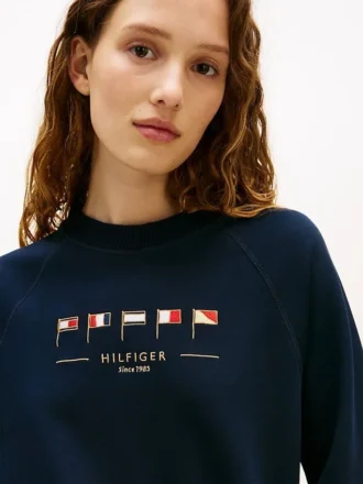 Bluza z haftowaną flagą morską