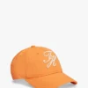 Czapka z daszkiem z haftowanym monogramem