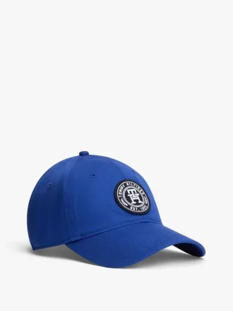 Czapka z daszkiem z naszywką z monogramem