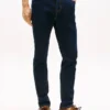 Dżinsy slim fit z elastycznym materiałem Dżinsy slim fit z elastycznym materiałem