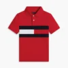 Dziecięca koszulka polo z elastycznego materiału w stylu color block z flagą Dziecięca koszulka polo z elastycznego materiału w stylu color block z flagą