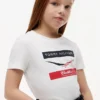 Dziecięca koszulka Tommy x Cadillac F1® Team Chevron Dziecięca koszulka Tommy x Cadillac F1® Team Chevron