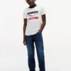 Dziecięca koszulka Tommy x Cadillac F1® Team Chevron Dziecięca koszulka Tommy x Cadillac F1® Team Chevron