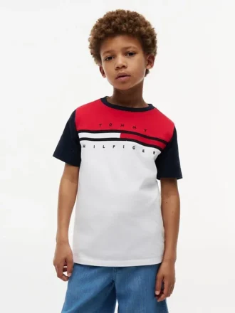 Dziecięca koszulka w paski z flagami w stylu colorblock