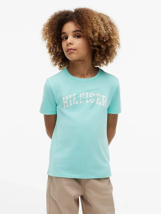 Dziecięca koszulka z nadrukiem Hilfiger Dziecięca koszulka z nadrukiem Hilfiger