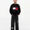 Dziecięce jeansy Hilfiger z nadrukiem graffiti