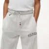 Dziecięce spodnie dresowe z logo Hilfiger Dziecięce spodnie dresowe z logo Hilfiger
