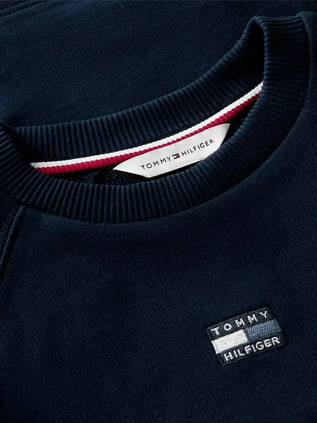 Dziewczęca bluza raglanowa z flagą w tym samym kolorze Dziewczęca bluza raglanowa z flagą w tym samym kolorze