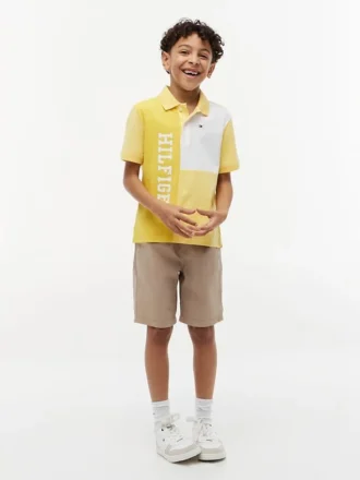 Elastyczna koszulka polo dla chłopców z logo w stylu color block