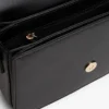 Elegancka torebka crossbody z klapką i monogramem