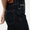 Jeansy z selvedge’em o średnim stanie i luźnym, prostym kroju Jeansy z selvedge’em o średnim stanie i luźnym, prostym kroju