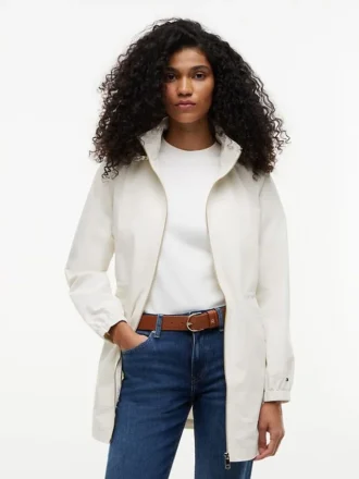 Kurtka przeciwdeszczowa z kapturem