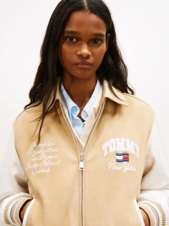 Kurtka Tommy Jeans z zamszu w stylu varsity