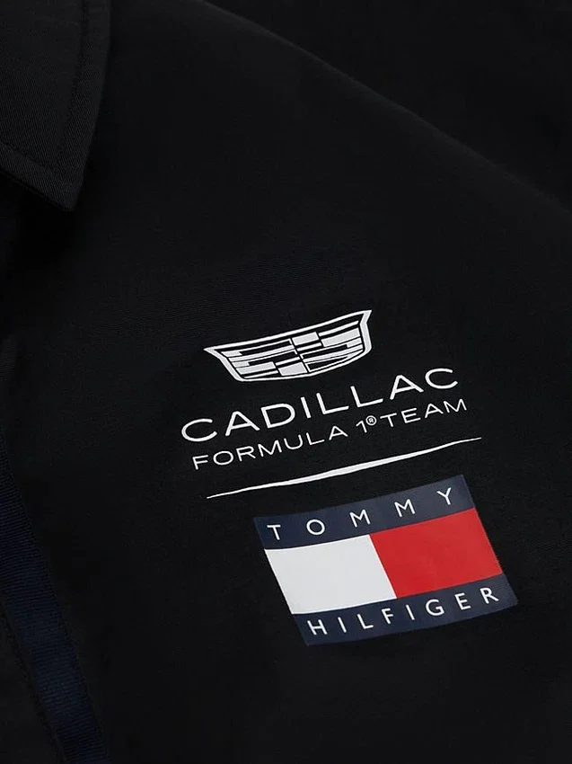 Kurtka Tommy x Cadillac F1® Team Coach Kurtka Tommy x Cadillac F1® Team Coach