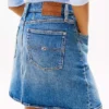 Mini spódniczka jeansowa Tommy Jeans z wysokim stanem Mini spódniczka jeansowa Tommy Jeans z wysokim stanem