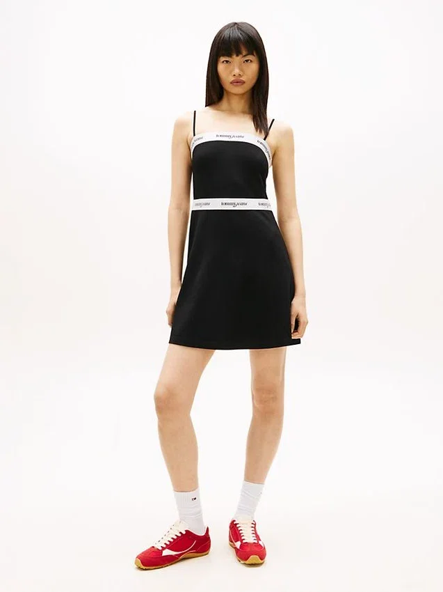 Mini sukienka z taśmą z logo Tommy Jeans Mini sukienka z taśmą z logo Tommy Jeans