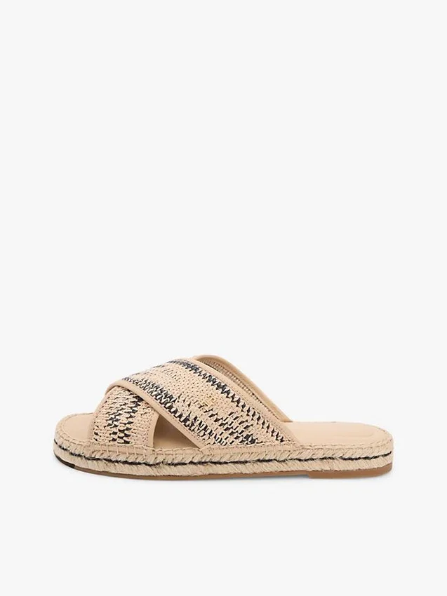 Sandały typu espadryle z rafii Sandały typu espadryle z rafii