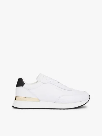 Sneakersy z metalicznymi akcentami
