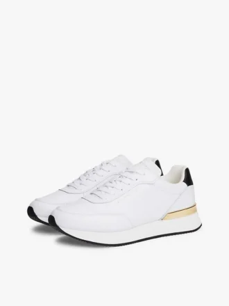 Sneakersy z metalicznymi akcentami