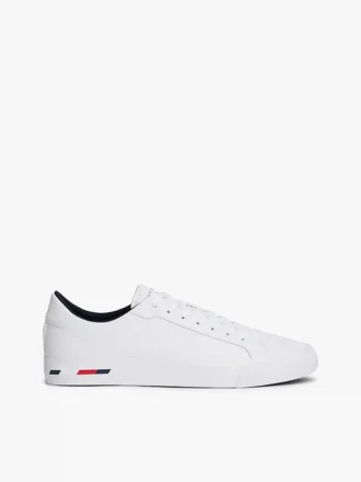 Sneakersy z wulkanizowanej skóry z paskiem w barwy flagi Sneakersy z wulkanizowanej skóry z paskiem w barwy flagi