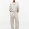 Spodnie dresowe z frotte z logo w stylu relaxed