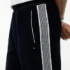 Spodnie dresowe z monogramem Crest Spodnie dresowe z monogramem Crest