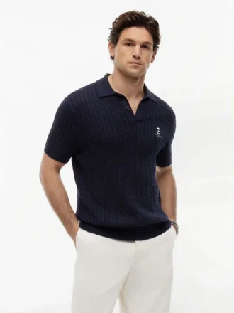 Sweter polo z krótkim rękawem i splotem warkoczowym