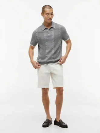 Sweter polo z krótkim rękawem i splotem warkoczowym