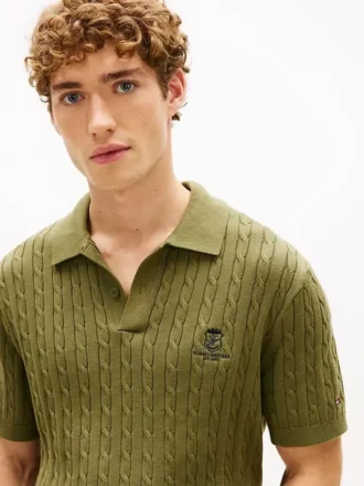 Sweter polo z krótkim rękawem i splotem warkoczowym