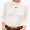 Sweter Tommy Jeans z napisem i splotem warkoczowym Sweter Tommy Jeans z napisem i splotem warkoczowym