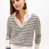 Sweter w paski z dekoltem w serek Sweter w paski z dekoltem w serek
