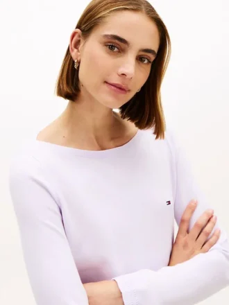 Sweter z dekoltem w łódkę