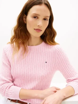Sweter z dzianiny warkoczowej Sweter z dzianiny warkoczowej
