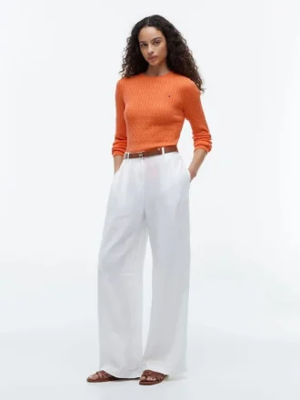 Sweter z dzianiny warkoczowej