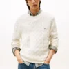 Sweter z dzianiny warkoczowej z wełny jagnięcej Sweter z dzianiny warkoczowej z wełny jagnięcej