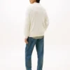 Sweter z dzianiny warkoczowej z wełny jagnięcej Sweter z dzianiny warkoczowej z wełny jagnięcej