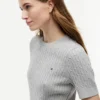 Sweter z krótkim rękawem o splocie warkoczowym Sweter z krótkim rękawem o splocie warkoczowym