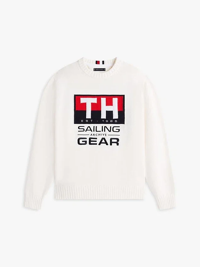Sweter z okrągłym dekoltem i logo żeglarskim Sweter z okrągłym dekoltem i logo żeglarskim