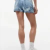 Szorty dżinsowe Tommy Jeans z mankietami Szorty dżinsowe Tommy Jeans z mankietami
