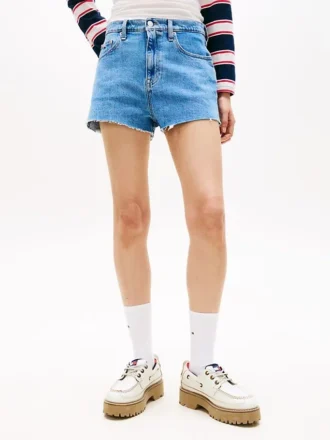 Szorty dżinsowe Tommy Jeans z surowym wykończeniem Szorty dżinsowe Tommy Jeans z surowym wykończeniem