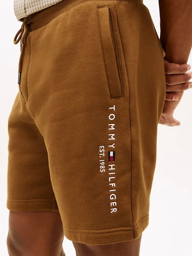 Szorty dresowe z haftowanym logo Tommy Szorty dresowe z haftowanym logo Tommy