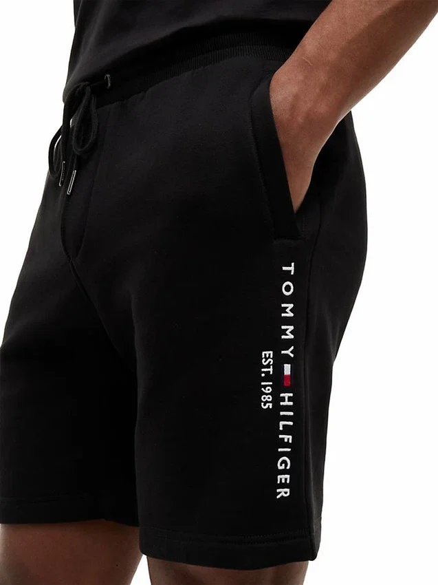Szorty dresowe z haftowanym logo Tommy Szorty dresowe z haftowanym logo Tommy