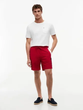 Szorty z kolorowymi wstawkami w stylu Regular Fit o długości 8 cali