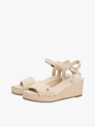 Tkane sandały na koturnie w stylu espadryli Tkane sandały na koturnie w stylu espadryli
