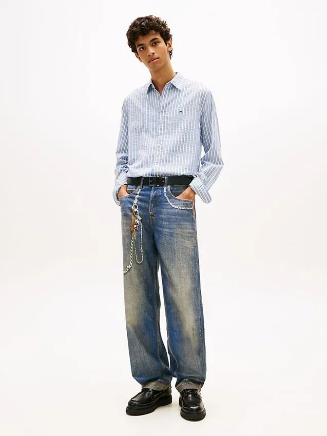 Tommy Jeans Jeansy o luźnym kroju z nadrukiem łańcuchów Tommy Jeans Jeansy o luźnym kroju z nadrukiem łańcuchów
