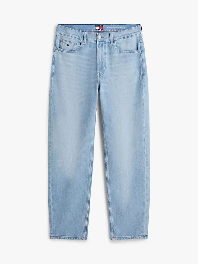 Tommy Jeans – jeansy o prostym kroju z zwężanymi nogawkami Tommy Jeans – jeansy o prostym kroju z zwężanymi nogawkami