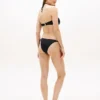 Top bikini bandeau z pierścieniem Top bikini bandeau z pierścieniem