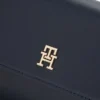 Torba crossbody z klapką o fakturze ziarniastej